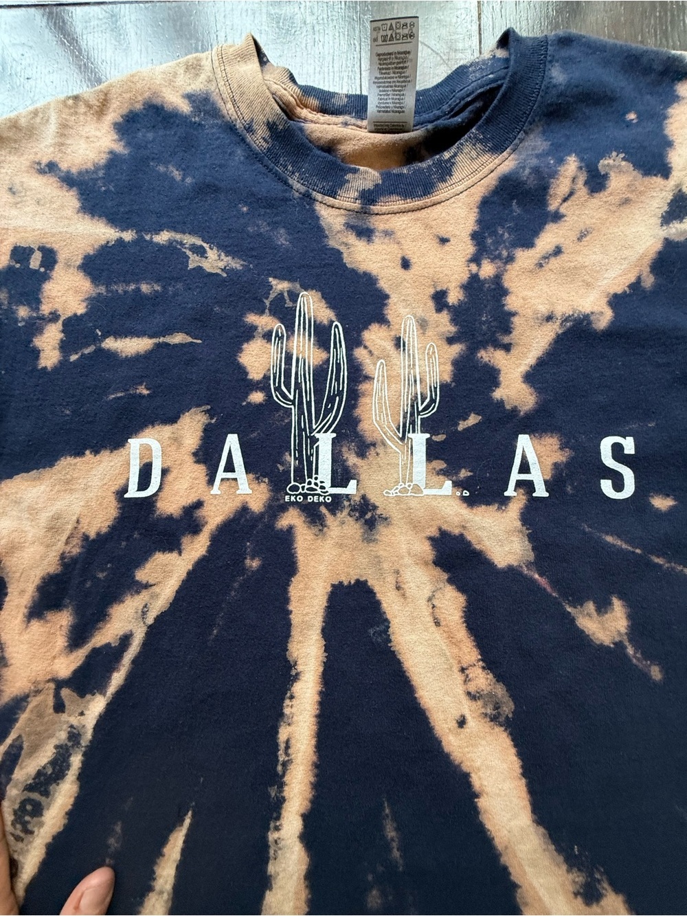 Dallas Gildan Tie-Dye Graphic Tee - Navy & Tan size Large - Picture 2 of 6